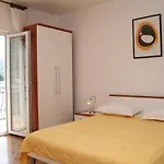 شقة 4566b ترستينيك
