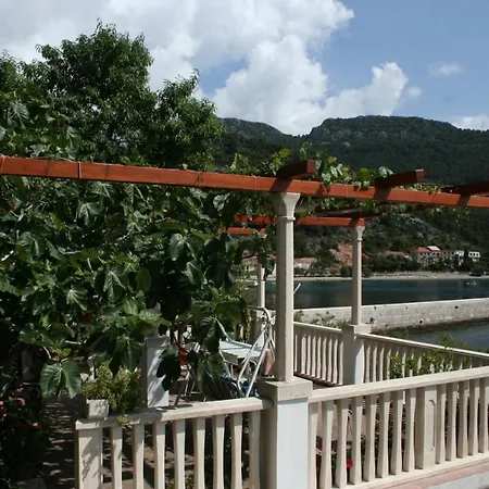 4566b Apartmán Trstenik (Dubrovnik-Neretva)